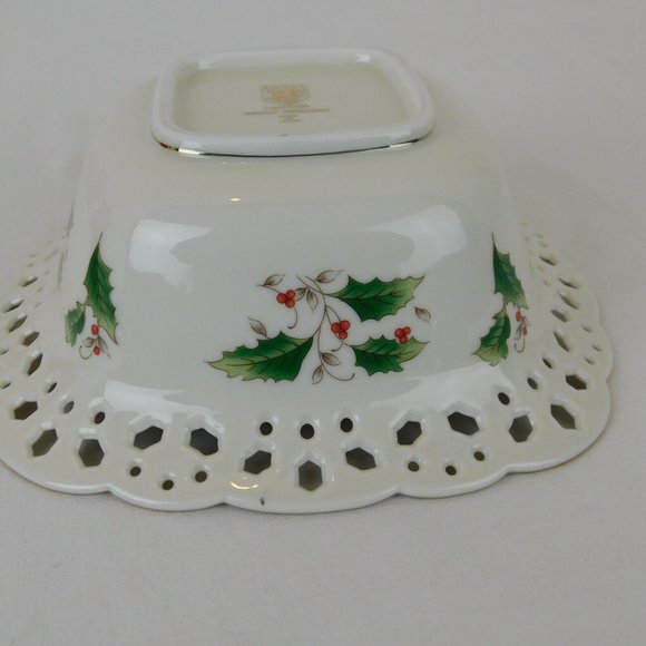 Pierced Treat Bowl Square Gold Trim Royal Limited Holly Holiday Christmas Japan - Picture 7 of 10